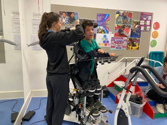 Richard Cloudesly_Web